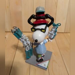 Peanuts On The Town Figurine
